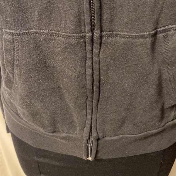 PINK VITORIA’S SECRET HOODED SWEATSHIRT SIZE S/P - Picture 6 of 9